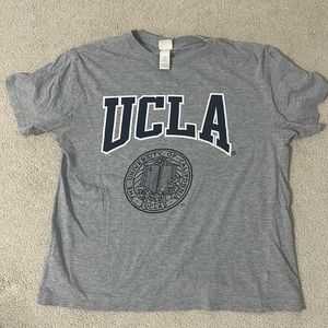 Oversized UCLA t shirt